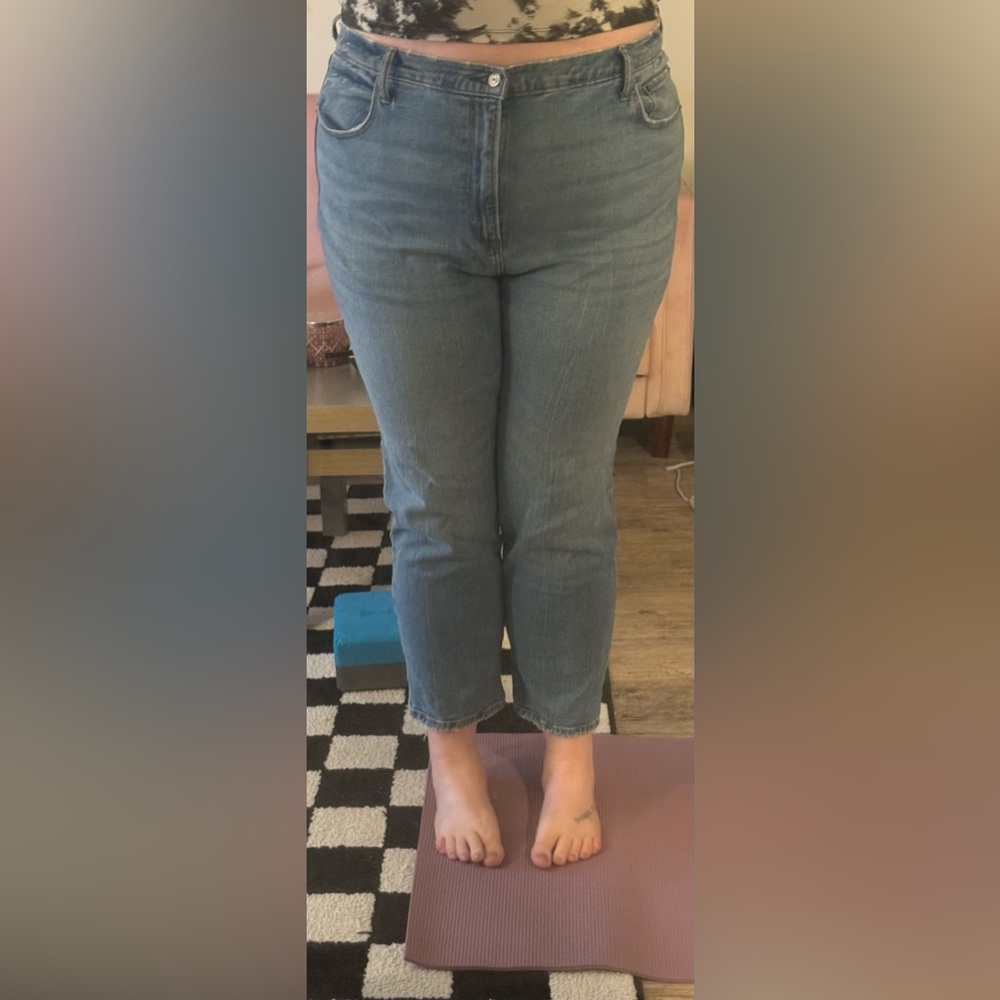 Ultra High Rise Ankle Straight Jean